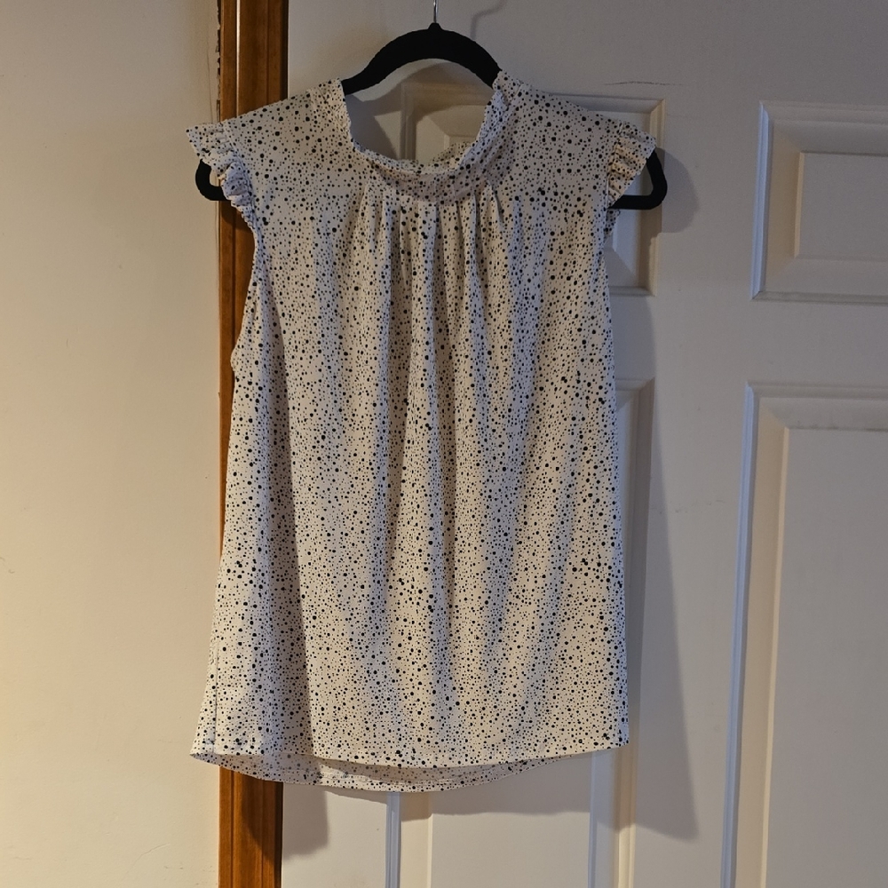 Adrianna Papell Silver Ruffled Cap Sleeve Blouse